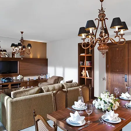 Akka Villa